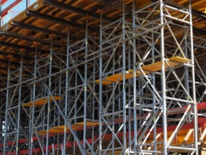 Heavy-duty scaffolding support structure from San Fernando Valley Scaffolding for large-scale construction loads